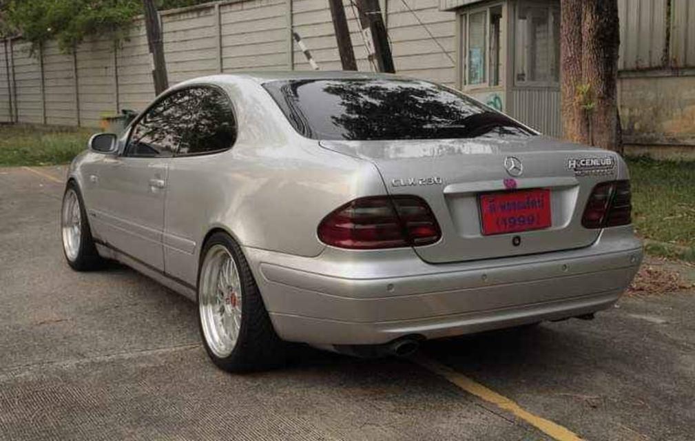 ขายรถมือสอง Mercedes-Benz CLK-Class ปี 2000 4