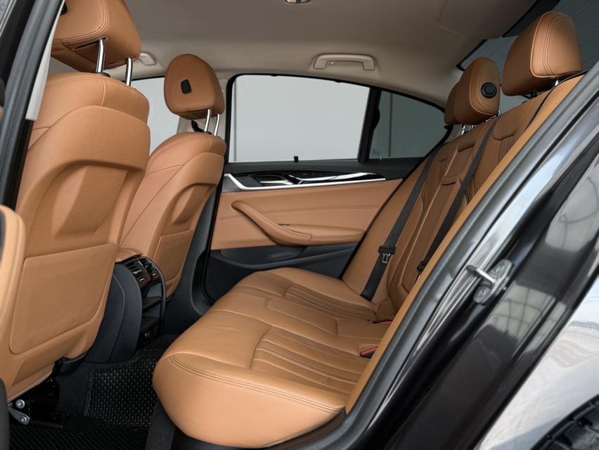 รหัสรถ WRT4764 2019 BMW SERIES 5, 530e 2.0 ELITE รูปที่ 16