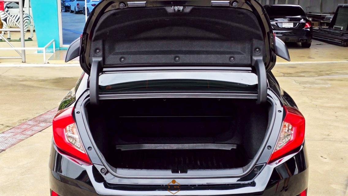 รถยนต์ honda civic 7