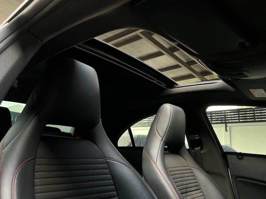 Mercedes-Benz CLA250 2.0 AMG Sport Coupe 12