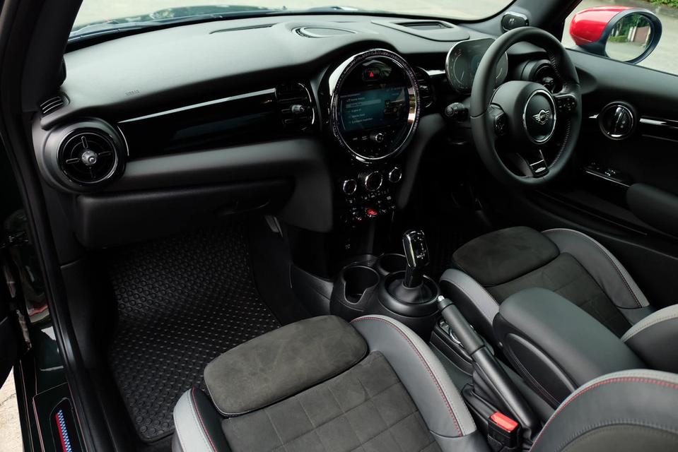 Mini F56 LCI #2 John Cooper Work 15