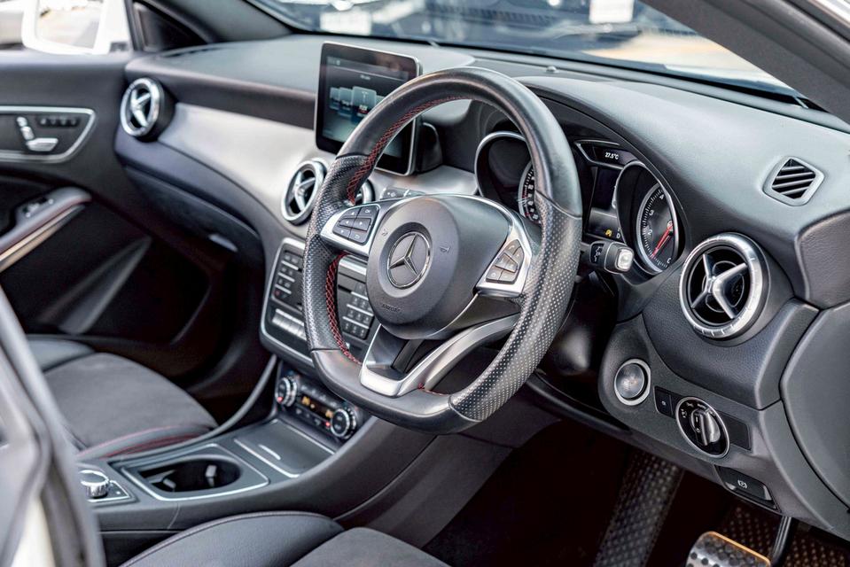 รหัสรถ NP4848 BENZ CLA250 AMG FACELIFT ปีรถ : 2018 13