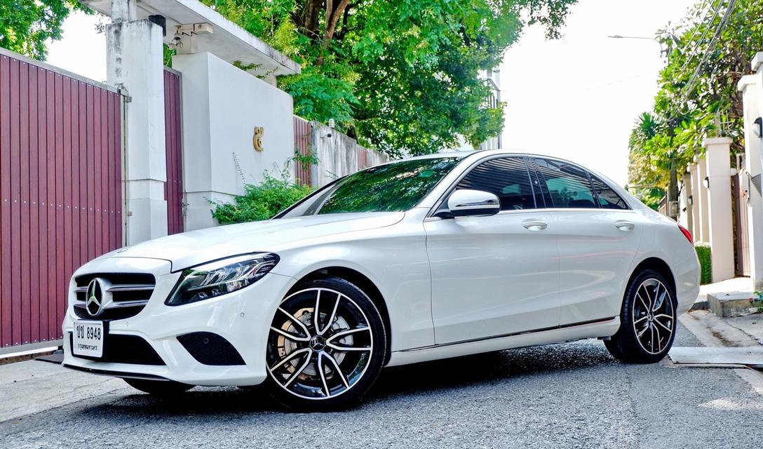 Mercedes Benz C220d Avantgarde ปี 2020 การันตีไมล์แท้ 62,xxx Km. 4