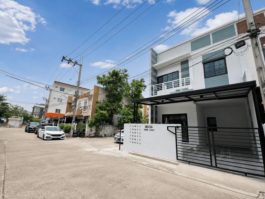 หมู่บ้านเต็มสิริ อเวนิว ถนนรามอินทรา 117 ทาวน์โฮมหลังมุม รีโนเวทใหม่ ทำเลรามอินทรา 2