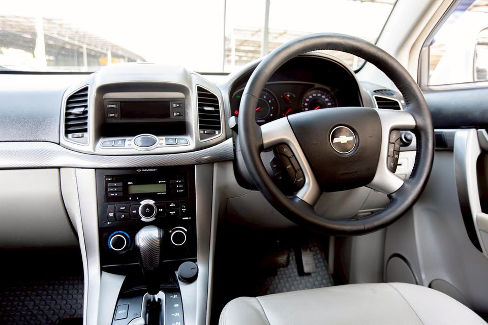 CHEVROLET Captiva 2.4 LT AWD ปี 2012 เกียร์ออโต้ สีขาว Suv 7 ที่นั่ง รูปที่ 14