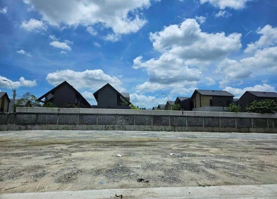 ที่ดินให้เช่า 1-3 งาน ถนนเพิ่มสิน สายไหม 1