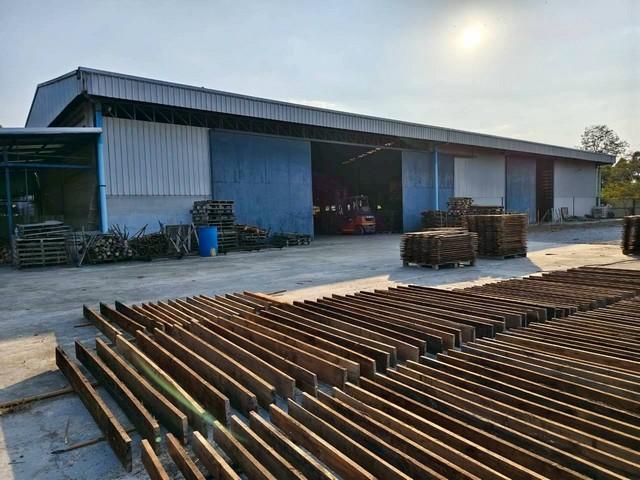 ขายโกดังโรงงานบ่อทองชลบุรี ขายที่ดินพร้อมสิ่งปลูกสร้างบ่อทอง บนเนื้อที่ 4-2-73 ไร่ พื้นที่สีเหลืองอ่อนเขต EEC 1