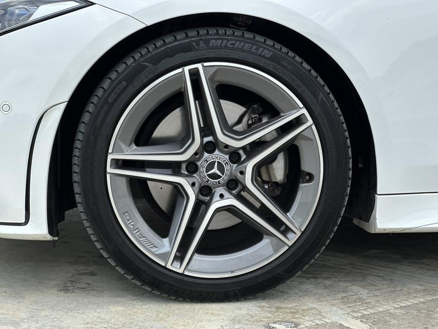 Mercedes-Benz CLS220d AMG Premium  ปี2021 สีขาว 14