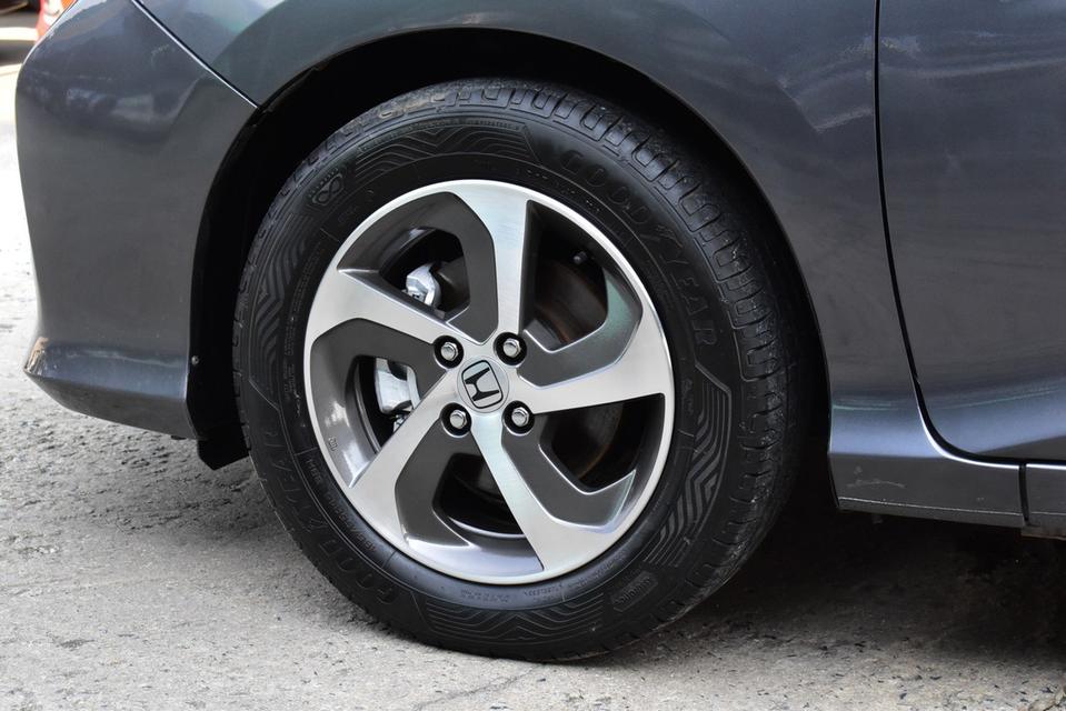 รหัสรถ PB2205 HONDA CITY 1.5S AUTO 2016 17