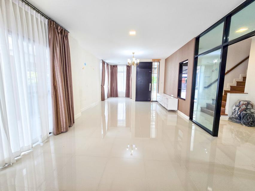 ขาย บ้านเดี่ยว มัณฑนา ศรีนครินทร์-บางนา ขนาด 52ตรว. ใช้สอย 165ตรม. บ้านสวย แปลงสวยหลังบ้านไม่ชนใคร พร้อมเข้าอยู่ 5