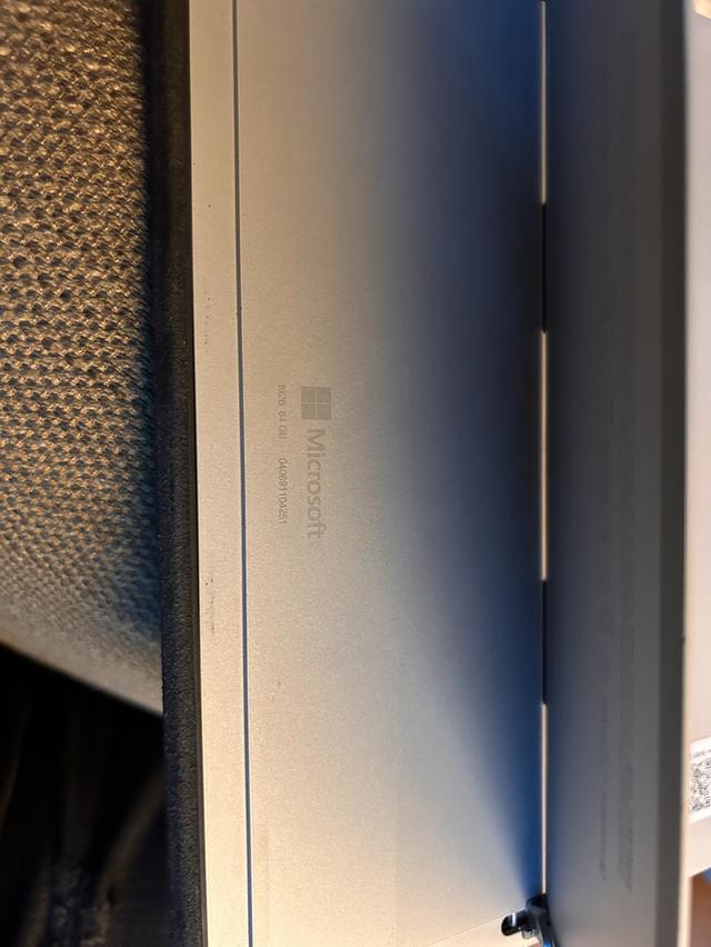 Microsoft surface go2 64gb with backlight keyboard รูปที่ 3