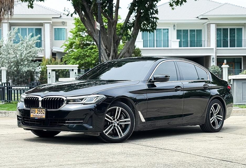 BMW 530e Plug-in Hybrid G30 LCI ปี 2022 Top สุด