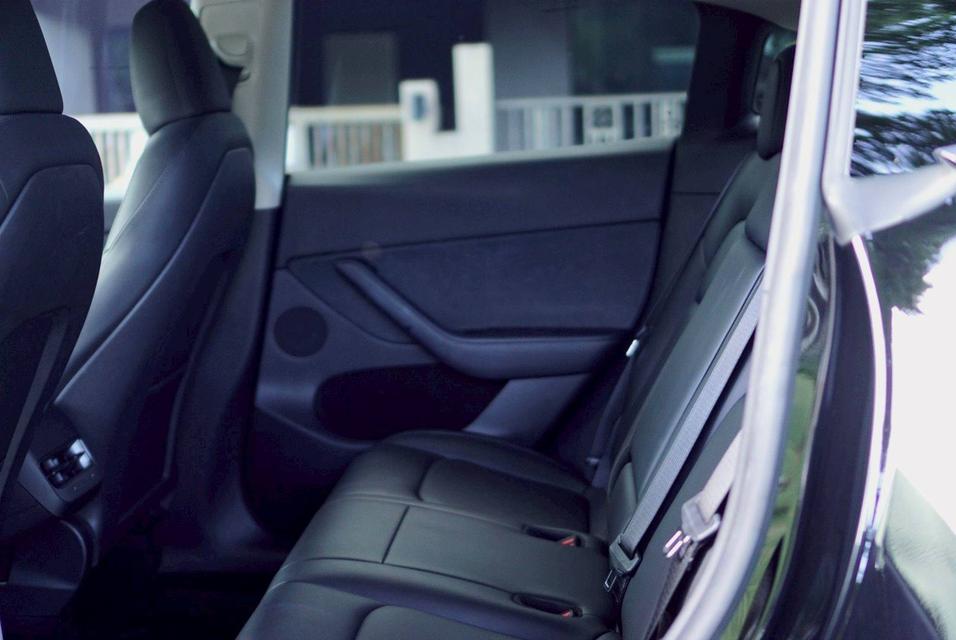 ⚡️Tesla Model Y Long Range ปี 2023 ราคาเพียง 890,000 บาท รถศูนย์ Tesla ThailandWarranty Baterry ถึง 11/5/2031 (หรือ192,000km) รูปที่ 17