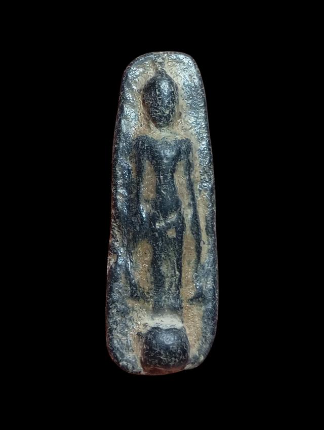 พระร่วงเปิดโลก ยืนตอ พิมพ์เล็ก เนื้อดินเผา กรุเตาทุเรียง จ.สุโขทัย สวยเดิมคลาสิค