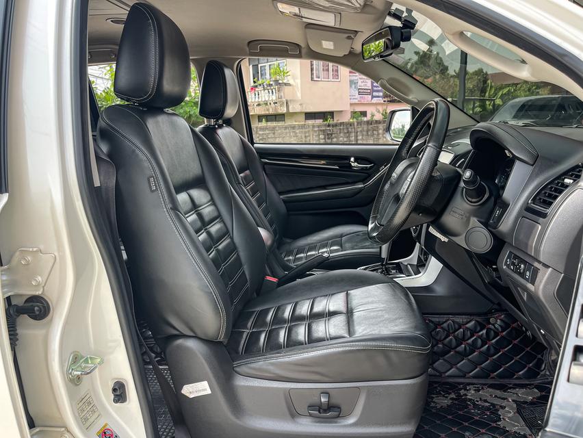 ขายIsuzu MU-X 3.0The onyx ปี19 5