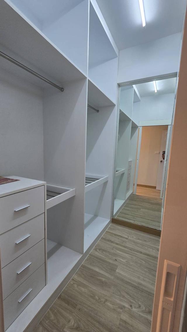 ขายทาวน์เฮาส์ 2 ชั้น ม.อมรพันธ์ 9 ซ.เสนานิคม 1 ลาดพร้าว ทำเลดี เดินทางสะดวก ใกล้ BTS เสนานิคม 7