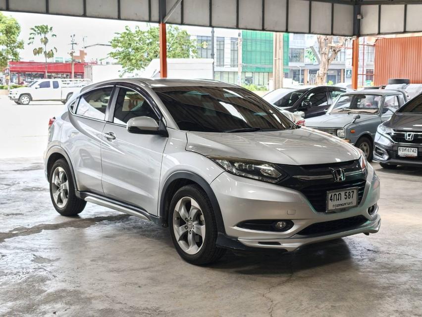 hr-v 1.8 e auto ปี 15 รถบ้านสภาพคลีน ไม่เคยชน พร้อมโอนเลย
