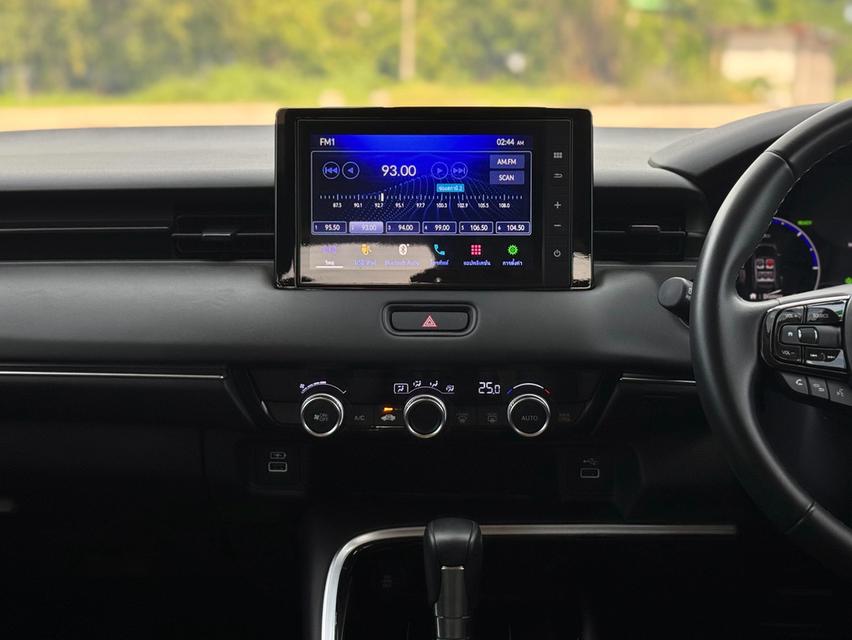 HONDA. HRV 1.5 e:HEV EL ปี 2022 เลขไมล์ 23,xxx km. สีขาว ออโต้  13