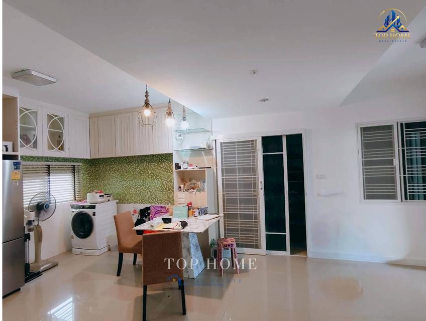 [ขายด่วน!] ทาวน์เฮ้าส์สไตล์บ้านแฝด The Village 2 บางนา กม.8 9