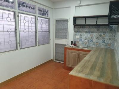 ให้เช่าบ้านเดี่ยว2ชั้น 62ตร.ว. ซอยรัชดาภิเษก3 ใกล้Fortune MRT พระราม 9 จดทะเบียนออฟฟิศได้ ห้ามเลี้ยงสัตว์ 5