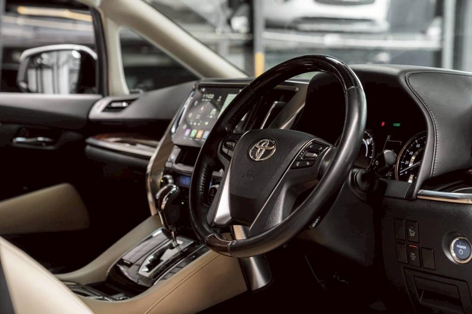 รหัสรถ 67GG4004 TOYOTA ALPHARD 2.5 HYBRID E-FOUR ปี 2018 18