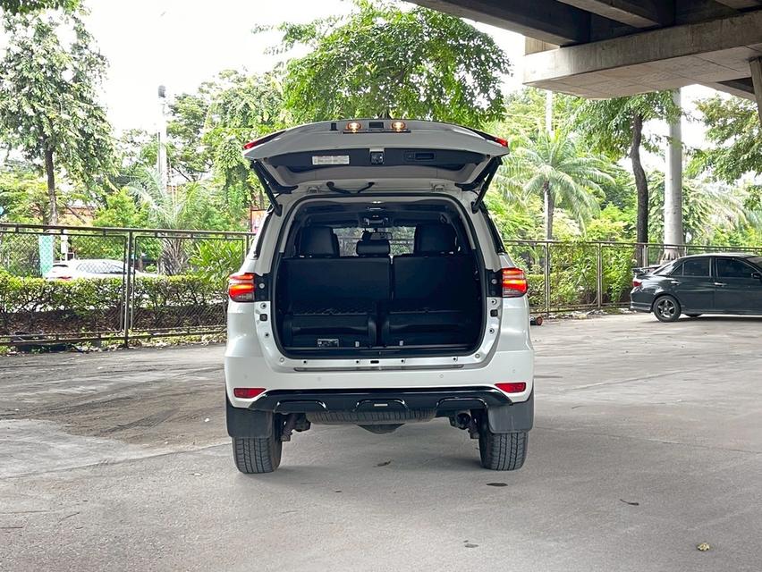 Toyota Fortuner 2.4V 4wd ปี21 16