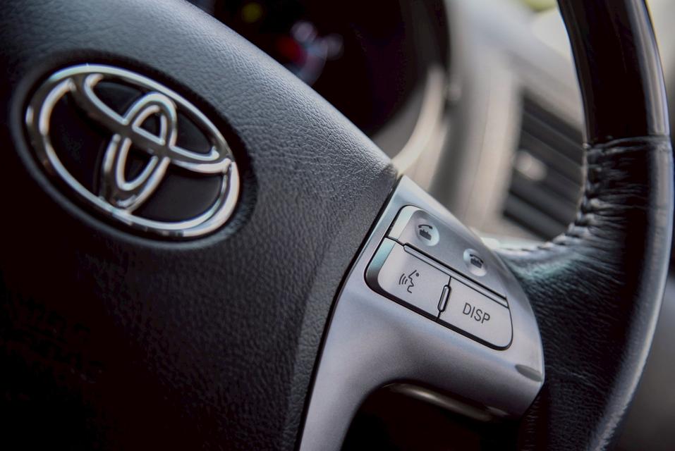 รหัสรถ CBL8671 TOYOTA FORTUNER 2.5 V AT 2014 18