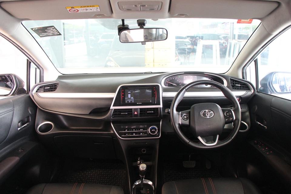 รหัสรถ TKG1435 TOYOTA SIENTA 1.5 V ปี 2022 5