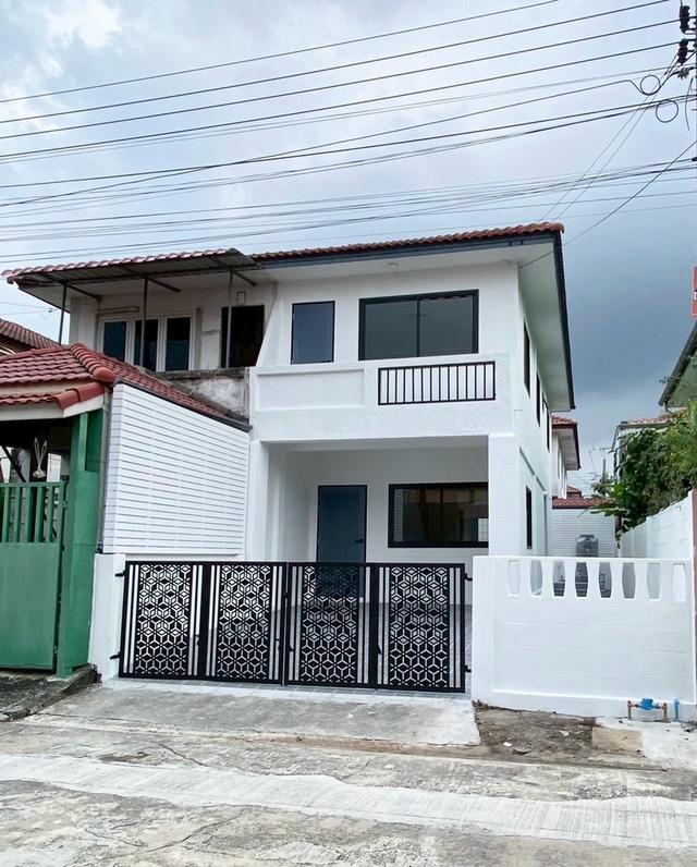 ขายบ้านพระปิ่น 2 ถนนศาลาธรรมสพน์ พุทธมลฑลสาย2 รีโนเวทใหม่ทั้งหลัง 1