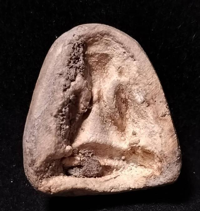 พระปิดตา หลวงพ่อแก้ววัดเครือวัลย์