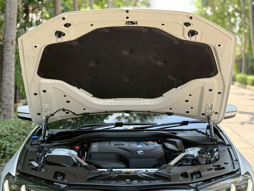 รหัสรถ PJP5665 2023 BMW 530e M-SPORT รูปที่ 20