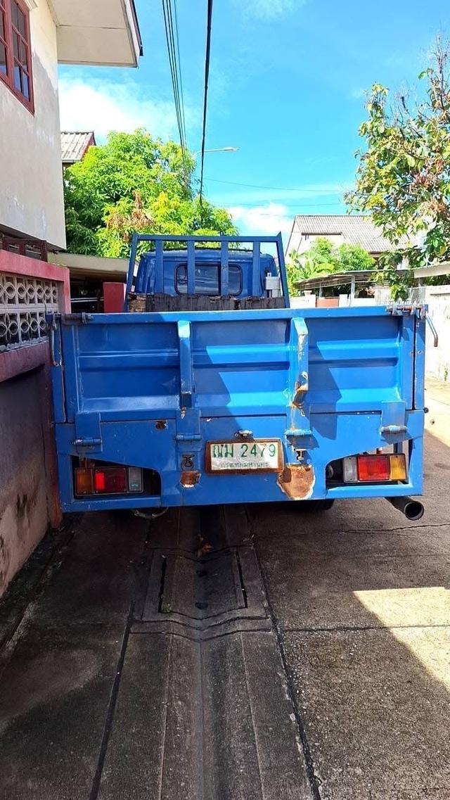 Isuzu NKR หัวการ์ตูน 2800 Cc สีน้ำเงิน 2