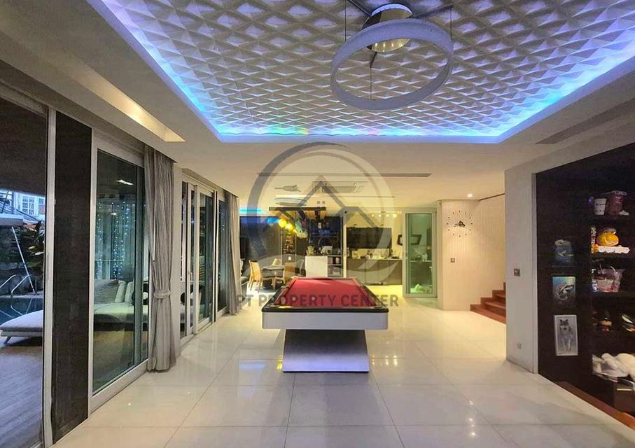 โครงการรัชดานิเวศน์ ซอยประชาราษฎร์บำเพ็ญ 24 ถนนรัชดาภิเษก บ้านเดี่ยว 2 ชั้น สร้างเองสไตล์โมเดริน์ พร้อมสระว่ายน้ำส่วนตัว อยู่ใจกลางเมือง เดินทางง่าย ใ 9