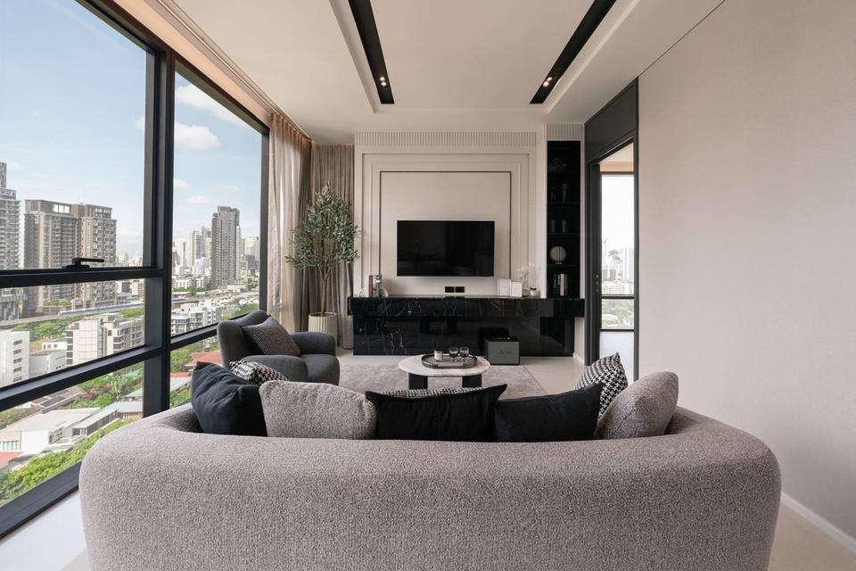 Beautiful unit in Thonglor for Sale or Rent 2