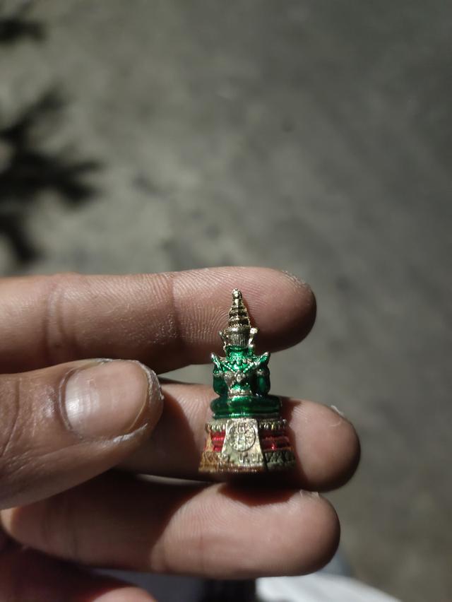 รูปหล่อพระแก้วมรกต วัดพระเชตุพน รุ่นเทิดพระเกียรติ