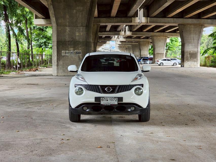 ขายรถ nissan Juke 1.6V ปี 2015 สีขาว เกียร์ออโต้