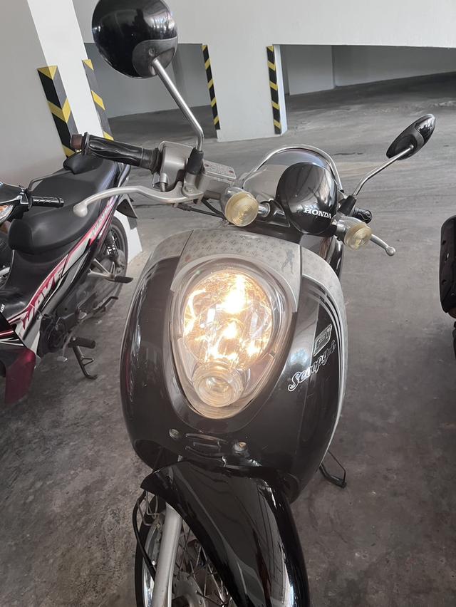 ขายด่วน !!!! Honda รุ่น scoopy i 110cc ปี 2010 หัวฉีด สตาร์ทมือ-เท้า ภาษีไม่ขาด ก.ย. 68 ✅เอกสารชุดโอนครบ