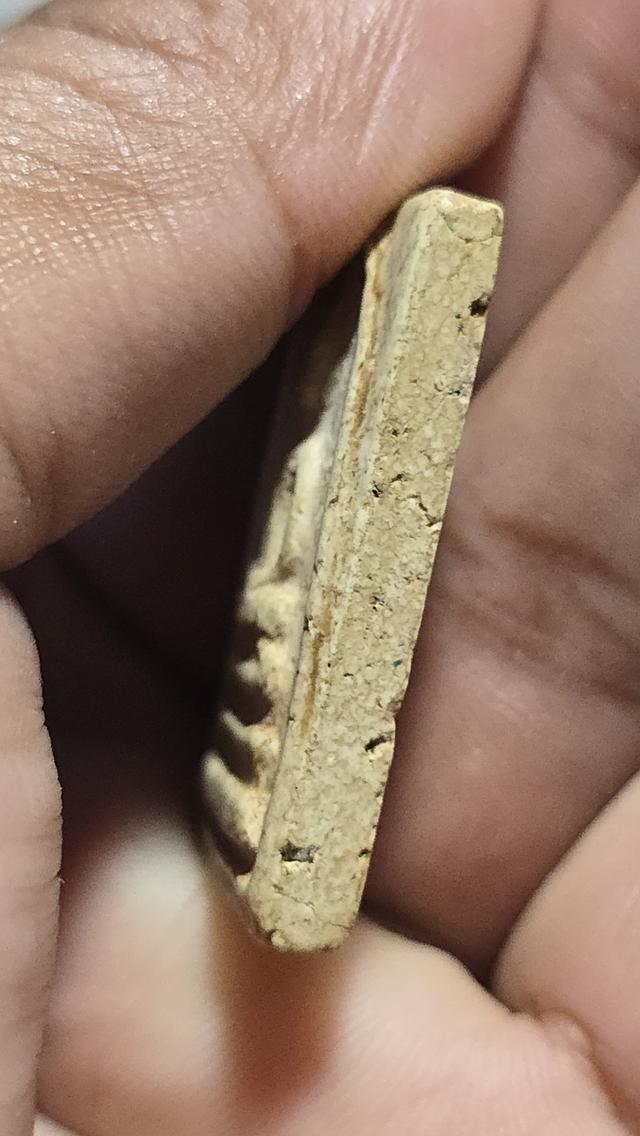 พระสมเด็จ พิมพ์เกศบัวตูม 3