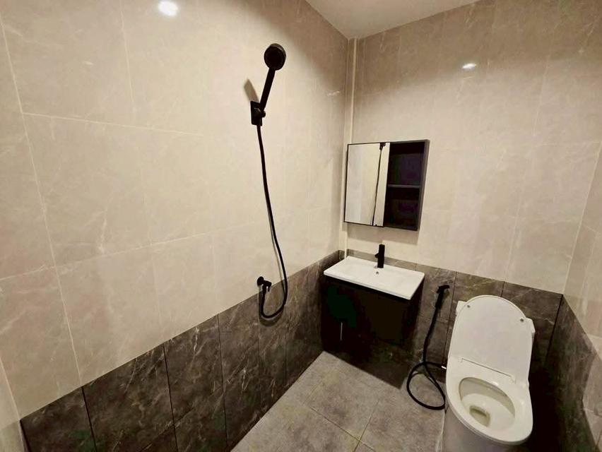 บ้านเลิศอุบล รามอินทรา 65  ถนนรามอินทรา แขวงท่าแร้ง เขตบางเขน กรุงเทพมหานคร 10