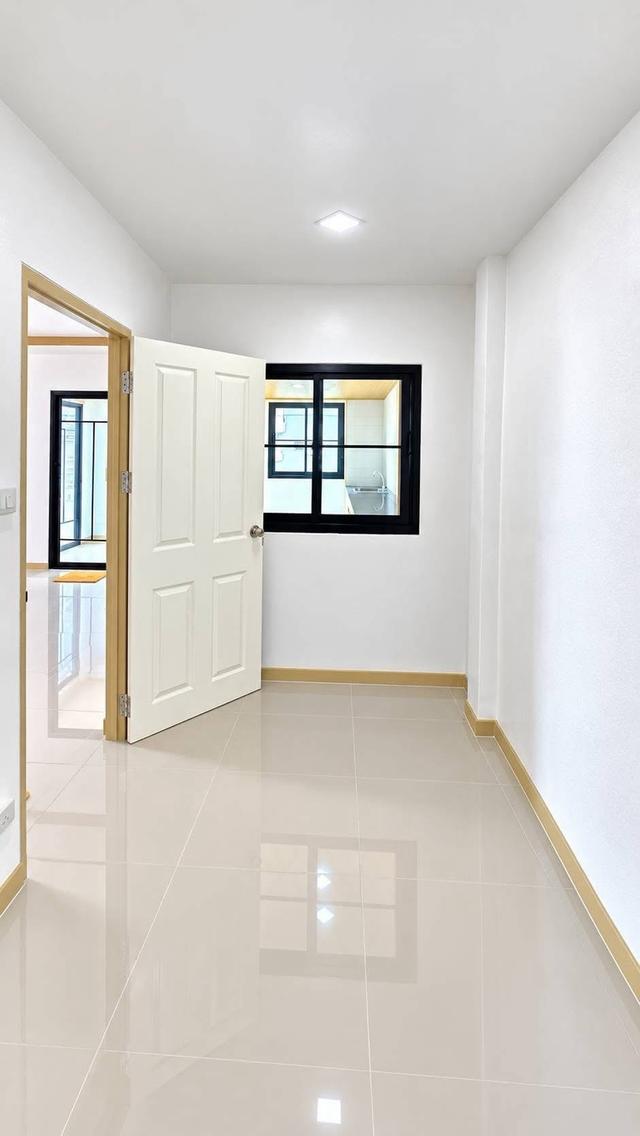 หมู่บ้านพฤกษา14B วัดลาดปลาดุก บางบัวทองทาวน์เฮาส์ 2 ชั้น หลังมุม มีระเบียงด้านหน้า ตกแต่งใหม่พร้อมอยู่ 16