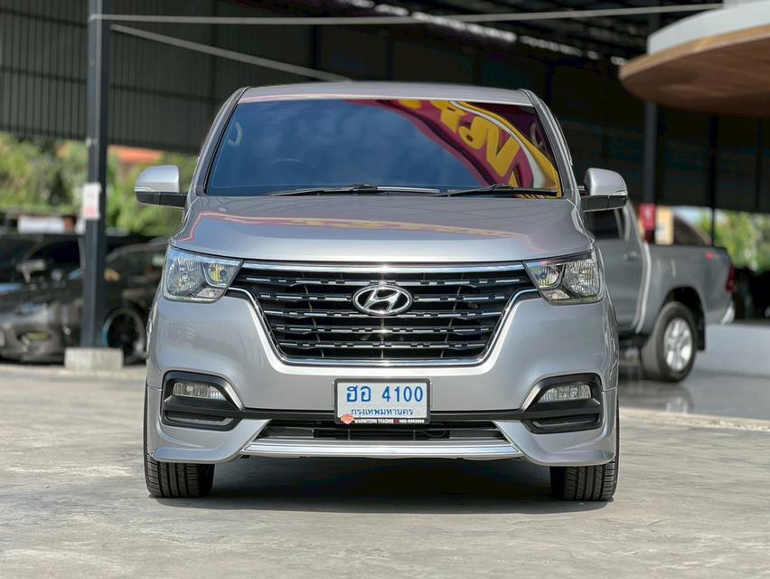 HYUNDAI H1 TOURING ปี 2018 โฉม ปี08-18