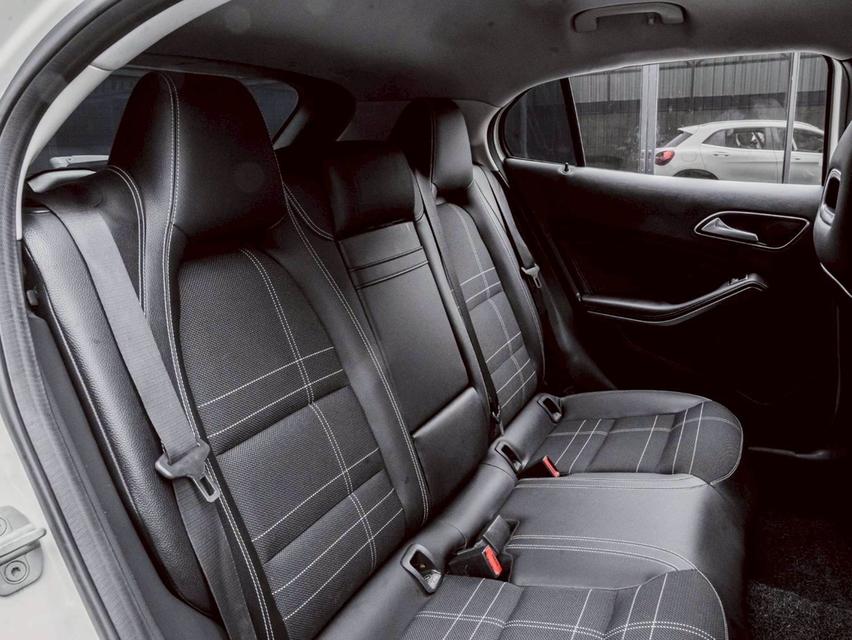 รหัสรถ 67GG2010 🔥 Mercedes-Benz GLA 200 ปี 2016 🔥 รูปที่ 4