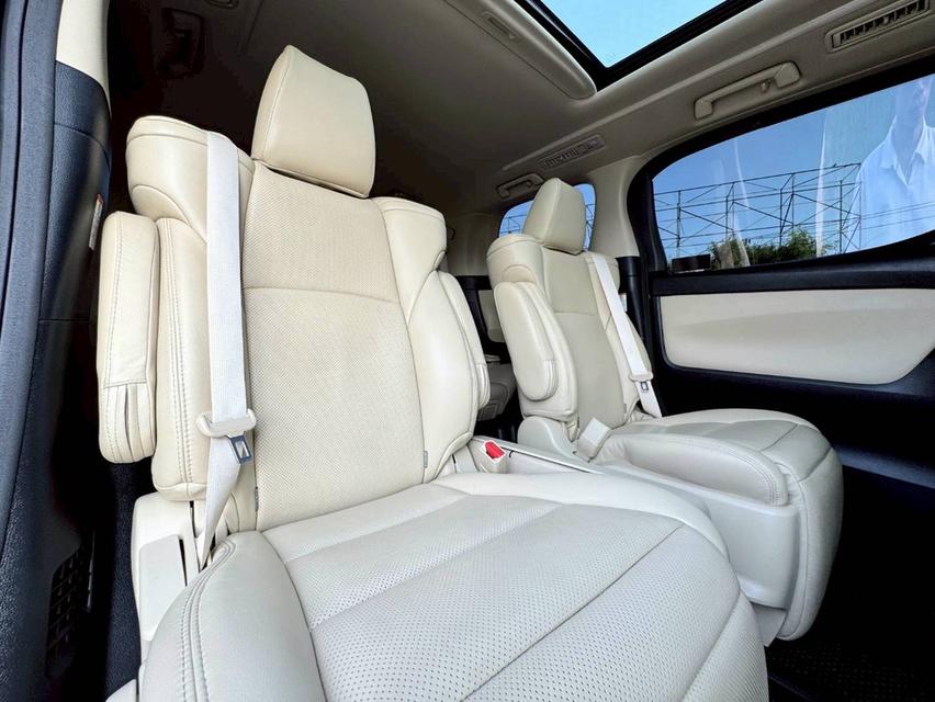 รหัสรถ PEAT3927 🚐🚙TOYOTA VELLFIRE HYBRID 20 11