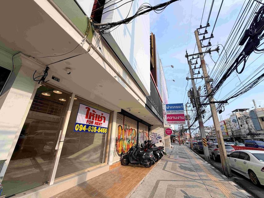 ให้เช่าอาคารพาณิชย์หัวหิน ตึกแถวหัวหินติดถนนเพชรเกษม ใกล้ตลาดไนท์มาร์เก็ต รีโนเวทใหม่ทั้งตึก ทำหน้าร้านแล้ว พร้อมทำธุรกิจ 10