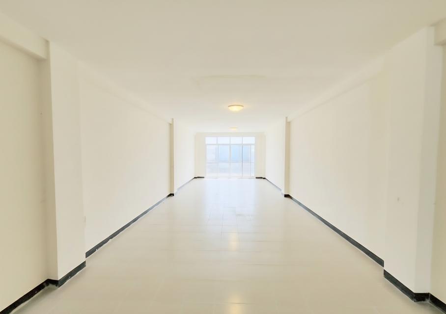 อาคารพาณิชย์ 4 ชั้น ถนนเพิ่มสิน 4