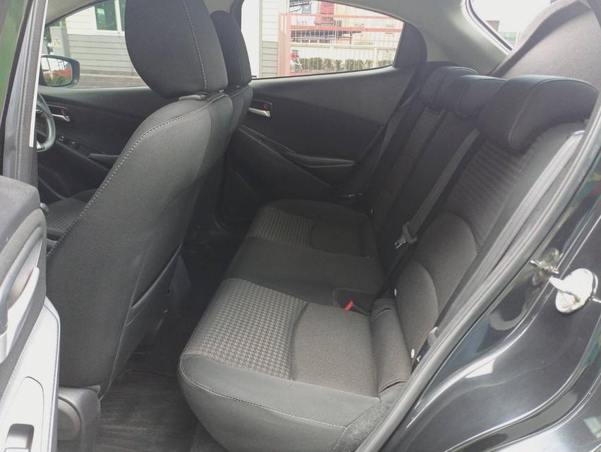 ปี2017 MAZDA 2 Sport 5ประตู มือเดียวออกห้าง ชุดแต่งรอบคัน MAX ตัวใหม่ 18