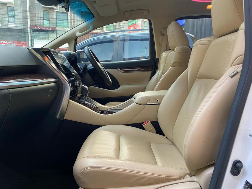 TOYOTA ALPHARD 2.5 Hybrid X E-Four ปี2018 ไมล์น้อย 10