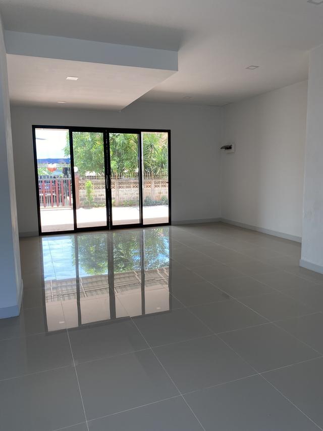 ขายตึกแถวใหม่ ใกล้สถานีรถไฟบ้านเกาะ – ทำเลดีมาก เหมาะเปิดธุรกิจ จังหวัดนครราชสีมา 9