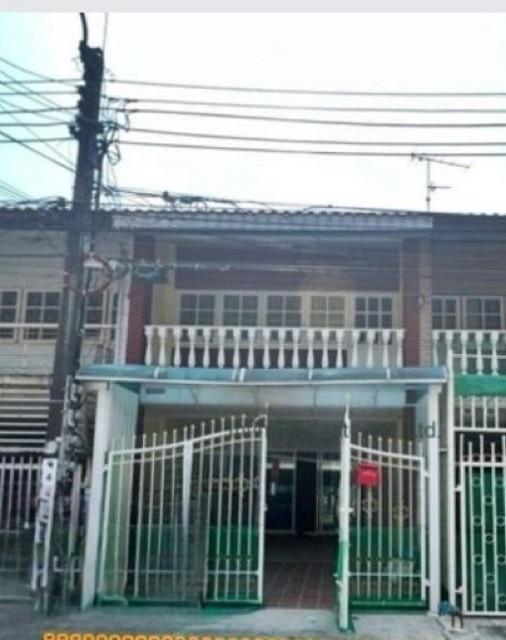 ขายทาวน์เฮ้าส์ 2 ชั้น รีโนเวทใหม่ทั้งหลัง หมู่บ้านฉัตรแก้ว ถนนแฮปปี้แลนด์ ใกล้เดอะมอลล์บางกะปิ โลตัสบางกะปิ ตลาดบางกะปิ 2