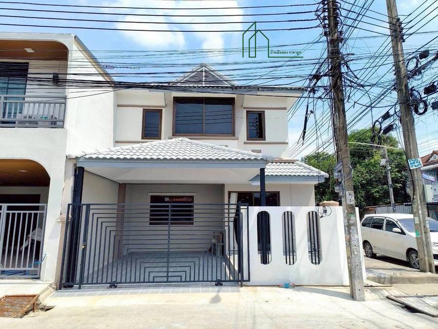 ทาวน์เฮ้าส์ 2 ชั้น หมู่บ้านเคซี1 ซอยหทัยราษฎร์ 39 รีโนเวทใหม่ พร้อมอยู่ 20